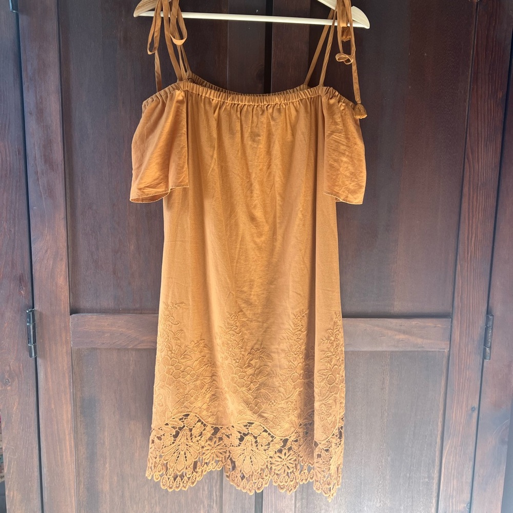 Madewell golden yellow off the shoulder lace dress. Size M